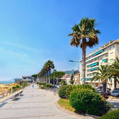 Hotel Lido Mazzini Loano Exteriér fotografie